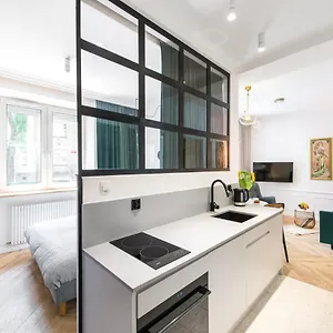 park-lane-apartment-lea.krakowhotelspoland.com/